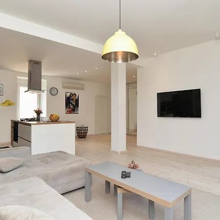 House Dragan 1231 Semesterbostad *