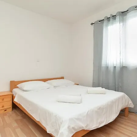 House Dragan 1231 Pula