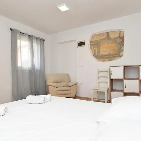 House Dragan 1231 Pula